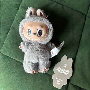 Exciting Macaron Labubu